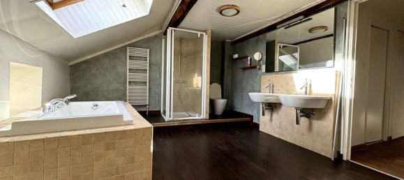 4 chambres Maison à Charleville-Mézières, France No. 209853 8