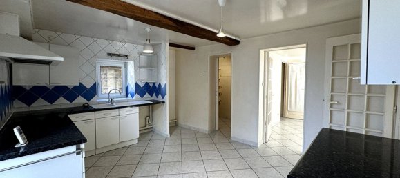 4 chambres Maison à Charleville-Mézières, France No. 209853 6