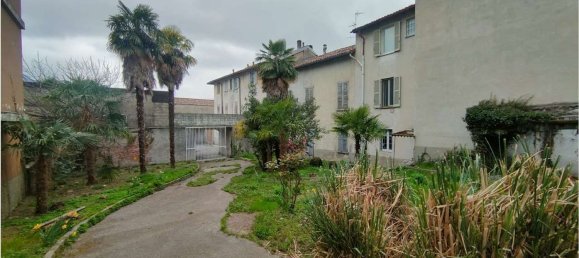 Gebäude in Lecco, Italy 110m², Nr. 106741 2