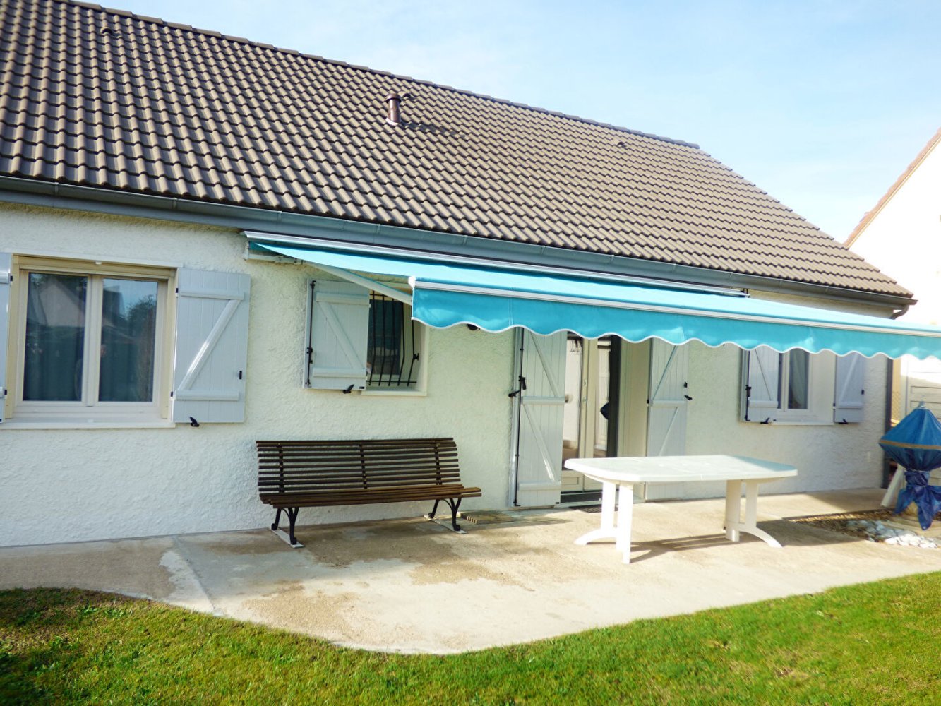 3 chambres Maison à Saint-Denis-de-l'Hôtel, France No. 153208