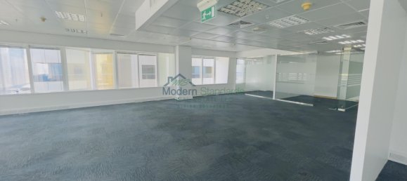 2003m² Office in Sheikh Zayed Road, UAE No. 9483 2