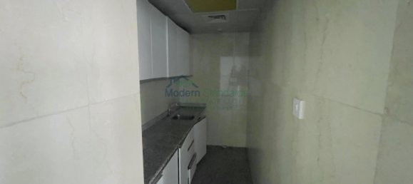 2003m² Office in Sheikh Zayed Road, UAE No. 9483 13