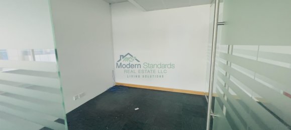 2003m² Office in Sheikh Zayed Road, UAE No. 9483 10