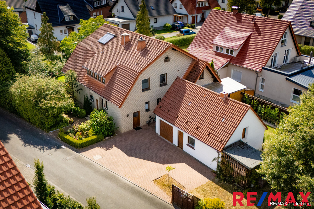 Adosado de 7 habitaciónes en Paderborn, Germany No. 298322