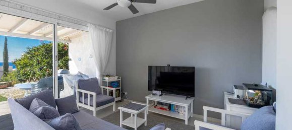 3 bedrooms Commercial property in Chloraka, Cyprus No. 20231 5