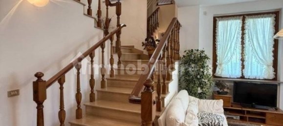 Дом с 3 спальнями в Сареццо, Италия № 303515 5