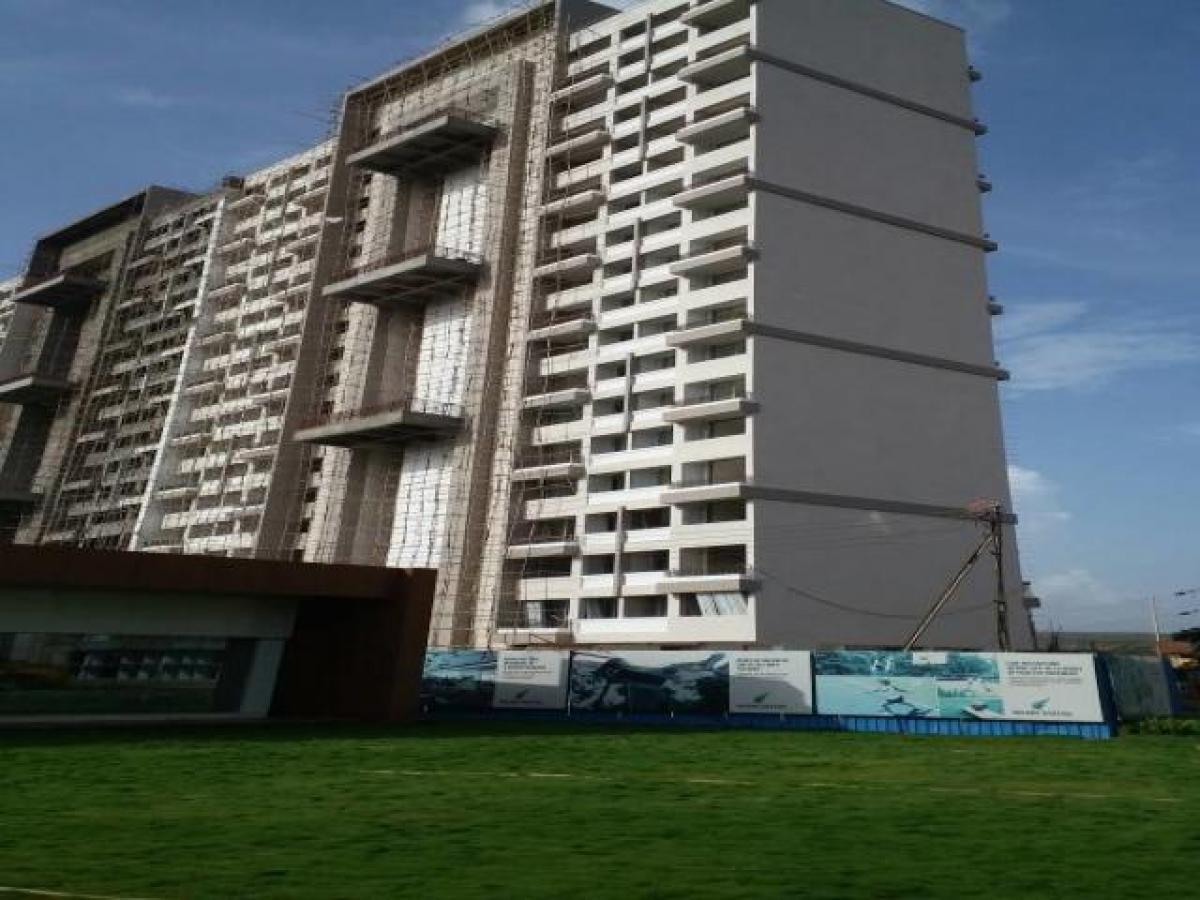 2 bedrooms House in Mumbai, India No. 24547