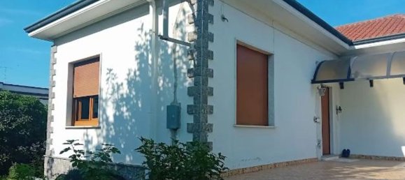 3-Zimmer Villa in Busto Arsizio, Italy, Nr. 8969 4