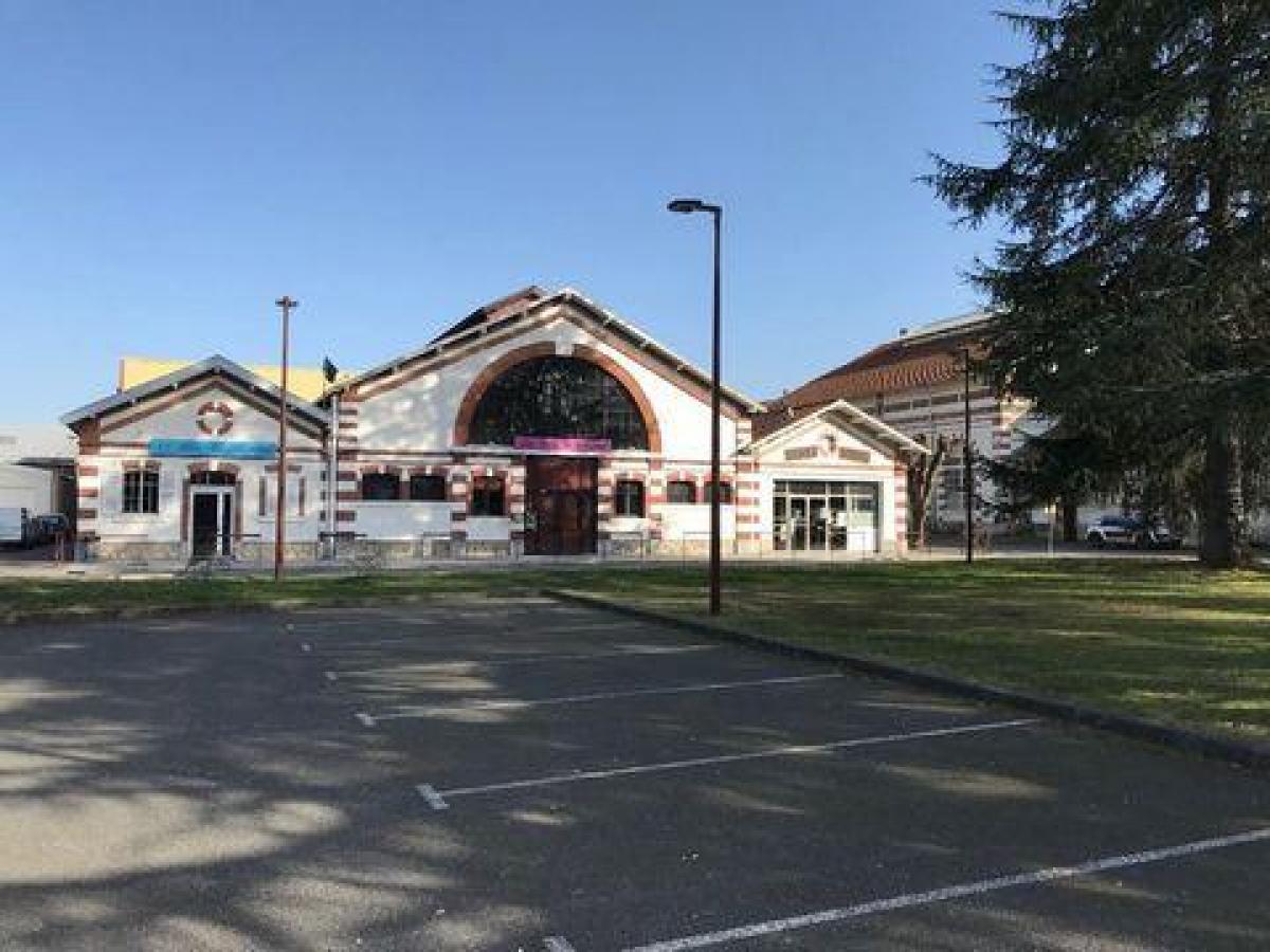 700m² Office in Tarbes, France No. 20193