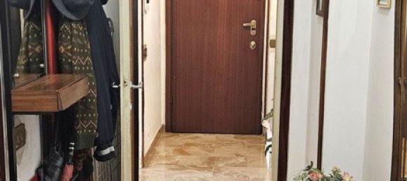 3 rooms Apartment in Cremona, Italy No. 191896 9