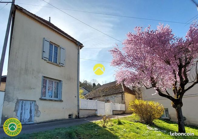 2 chambres Maison à Ravières, France No. 353256