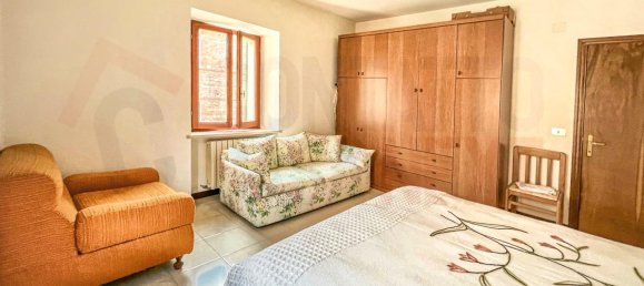 Квартира с 3 комнатами в Ези, Италия № 159360 5