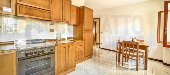 Квартира с 3 комнатами в Ези, Италия № 159360 12