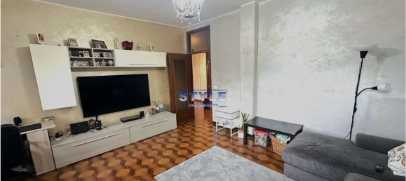6 rooms Apartment in Dolo, Italy No. 60758 2