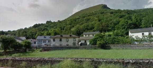 مستودع في Villablino, Spain 284متر مربع رقم 33531 9