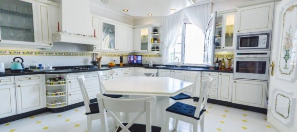 7 bedrooms House in Benalmadena, Spain No. 21512 27