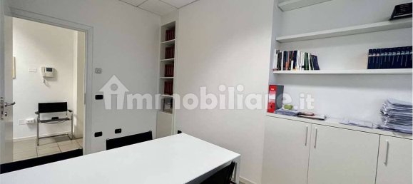 2 rooms Office in Ancona, Italy No. 211819 5