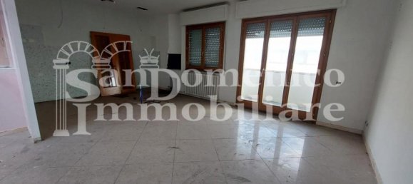 8-salle Appartement à Vecchiano, Italy No. 141901 14