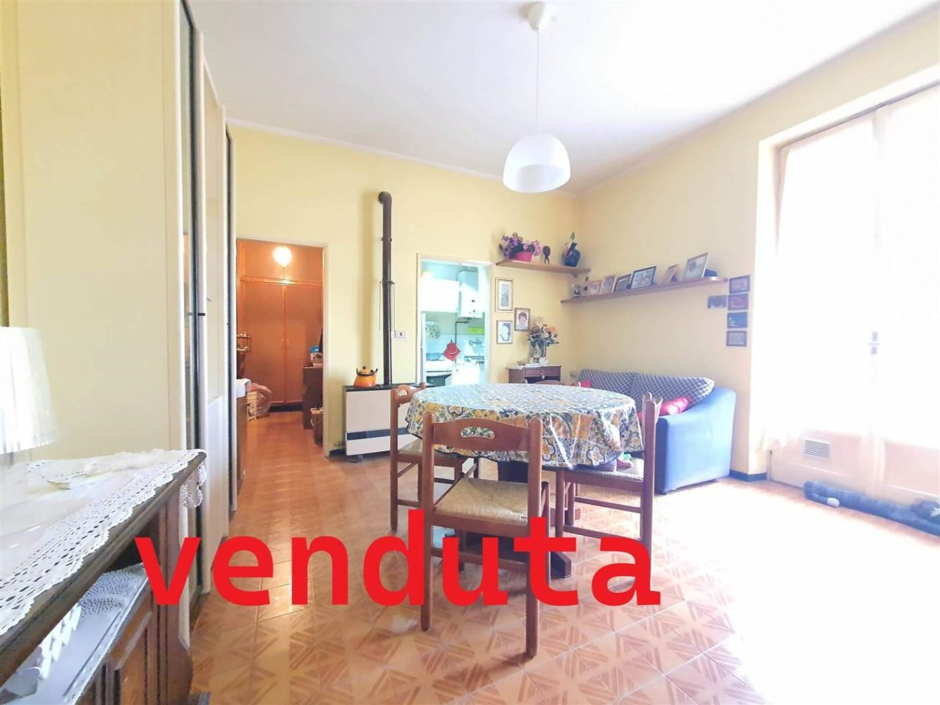 Квартира с 2 спальнями в Лекко, Италия № 223172