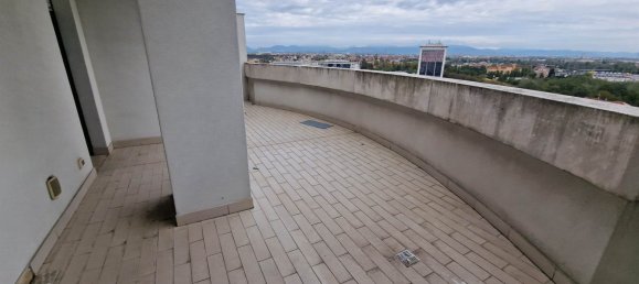 2 bedrooms Penthouse in Sesto San Giovanni, Italy No. 56294 9