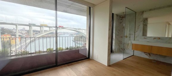 3 bedrooms Apartment in Porto, Portugal No. 107989 48