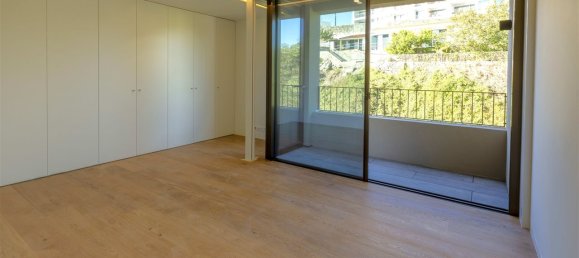 3 bedrooms Apartment in Porto, Portugal No. 107989 25