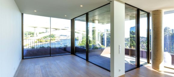 3 bedrooms Apartment in Porto, Portugal No. 107989 24