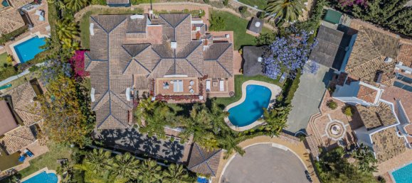 7 bedrooms Villa in Marbella, Spain No. 111398 38