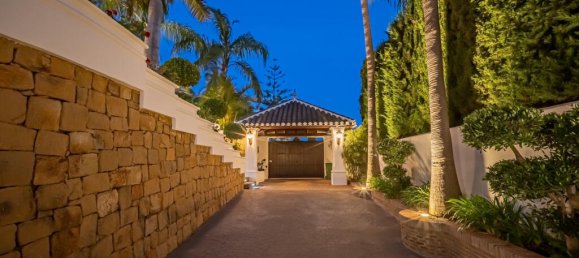 7 bedrooms Villa in Marbella, Spain No. 111398 35