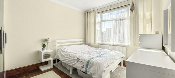 3 bedrooms House in Twickenham, United Kingdom No. 8478 9