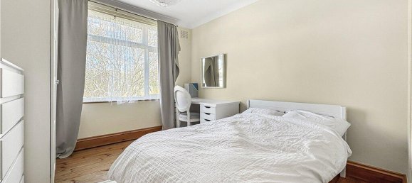 3 bedrooms House in Twickenham, United Kingdom No. 8478 7