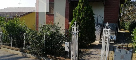 4 bedrooms Villa in Montalto Pavese, Italy No. 357269 2