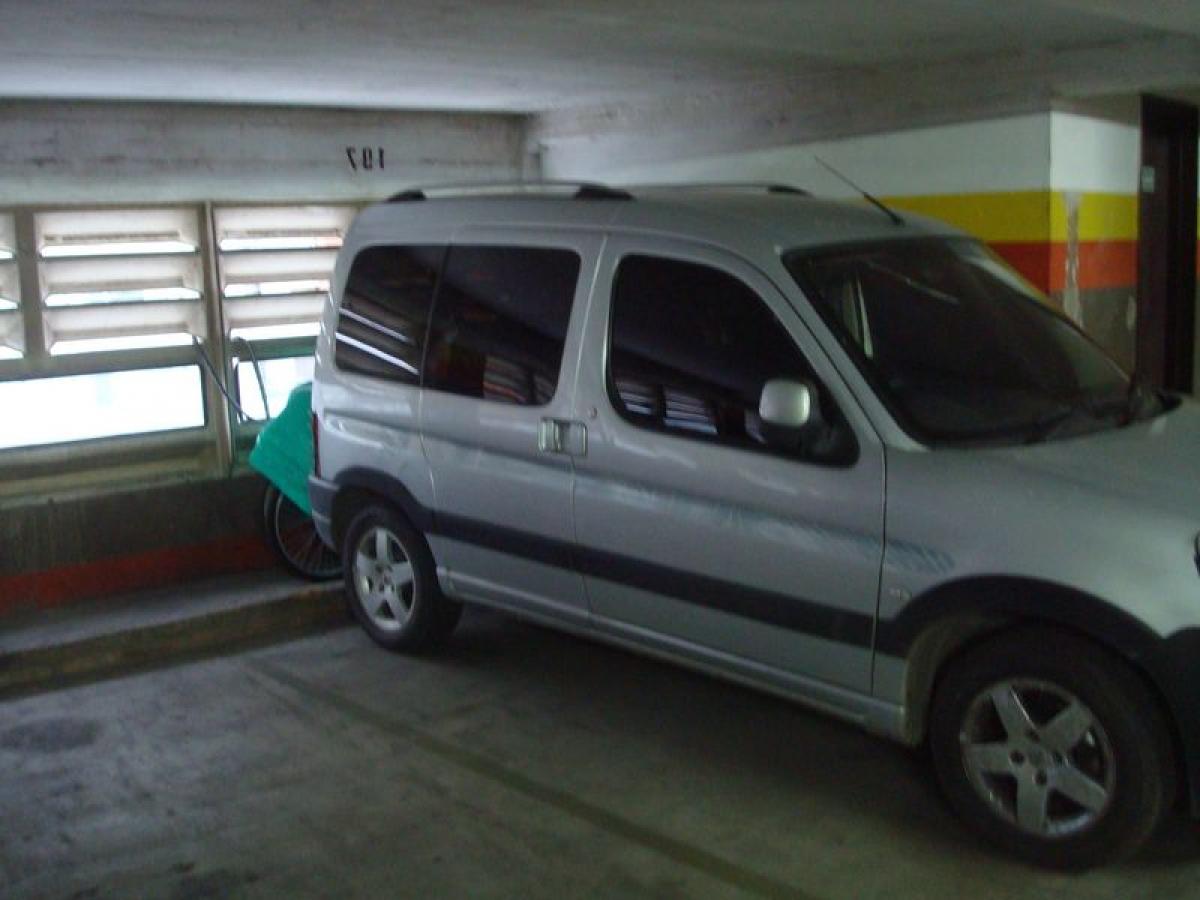 Almacén en Buenos Aires, Argentina No. 107250