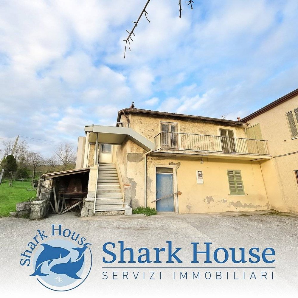 Apartamento de 4 dormitorios en Anagni, Italy No. 293127