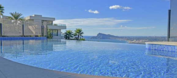 4 bedrooms Villa in Altea, Spain No. 9776 13