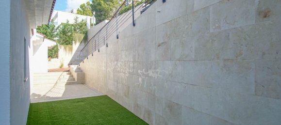 4 bedrooms Villa in Altea, Spain No. 9776 4