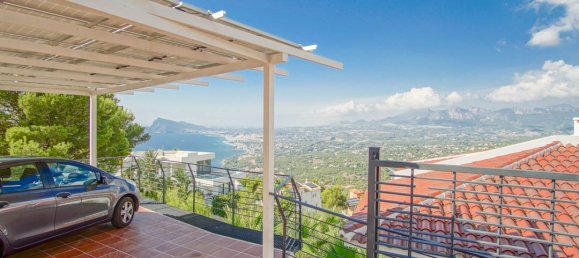 4 bedrooms Villa in Altea, Spain No. 9776 6