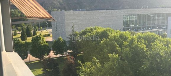 3 bedrooms Apartment in Logrono, Spain No. 169670 2