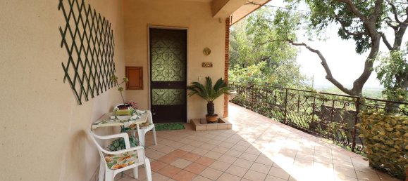 6-salle Villa à Zafferana Etnea, Italy No. 123318 10