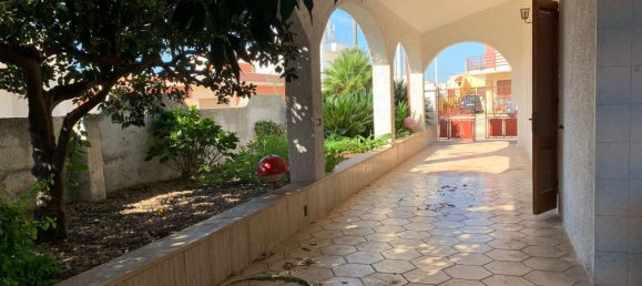 4 rooms House in Salve, Italy No. 82895 14