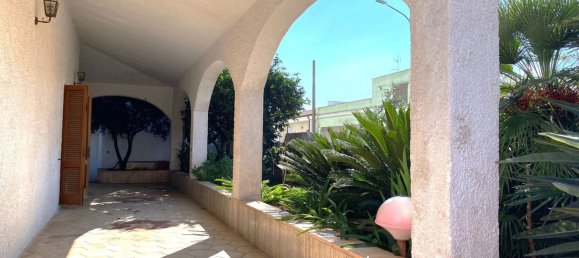 4 rooms House in Salve, Italy No. 82895 31