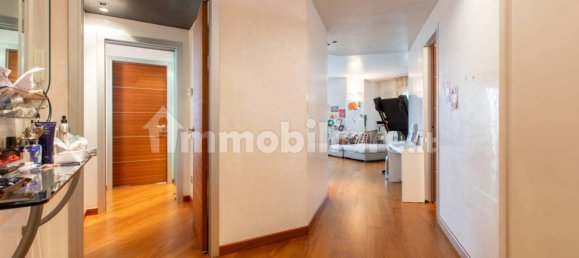 2 bedrooms Apartment in Sesto San Giovanni, Italy No. 183390 4