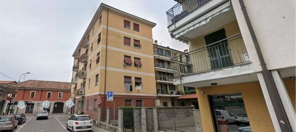 2-salle Appartement à Brugherio, Italy No. 334533 3