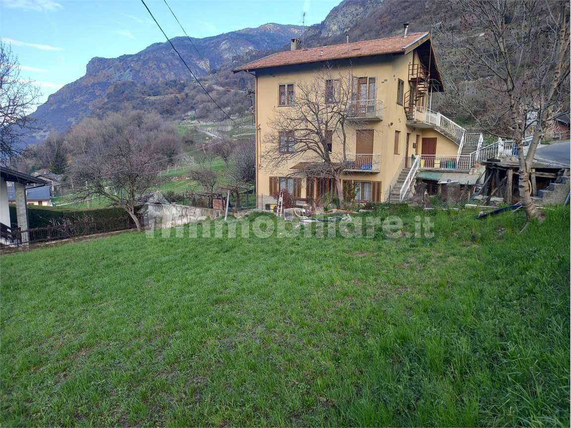 2 غرف نوم شقة في Chatillon, Italy رقم 169472