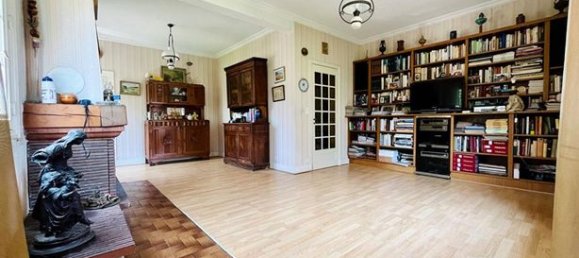 3 bedrooms House in Besancon, France No. 304779 2