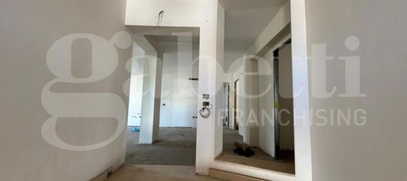 6 bedrooms Penthouse in San Prisco, Italy No. 312391 4