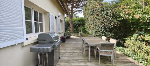 5 bedrooms House in Montmorency, France No. 328893 11