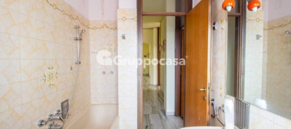 3 rooms Apartment in Cuggiono, Italy No. 30879 17