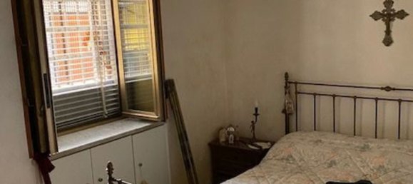 Studio in Naples, Italy No. 14008 17