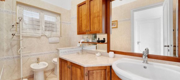 1 غرف نوم شقة في Genoa, Italy رقم 135452 14